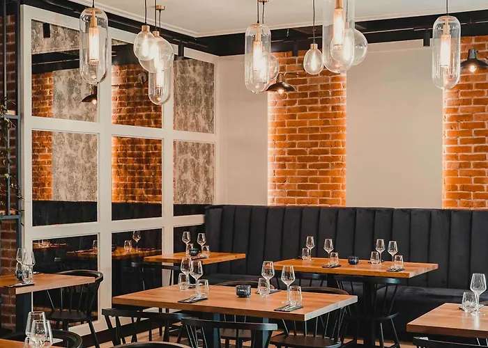 Mercure Fabryczna Hotel 4*