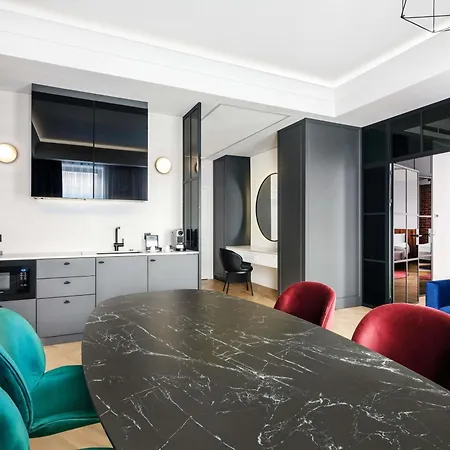 Mercure Fabryczna فندق 4*