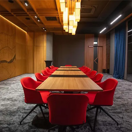 فندق Mercure Fabryczna