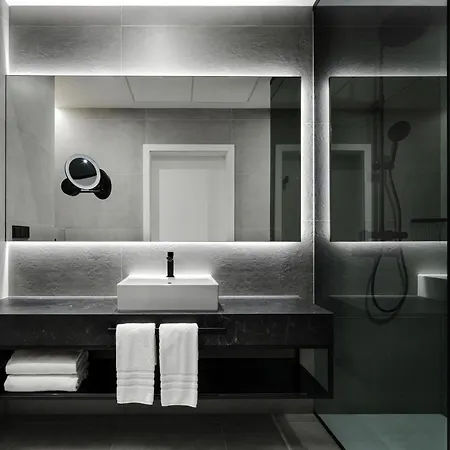 Mercure Fabryczna Hotel 4*