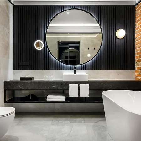 Mercure Fabryczna 4*