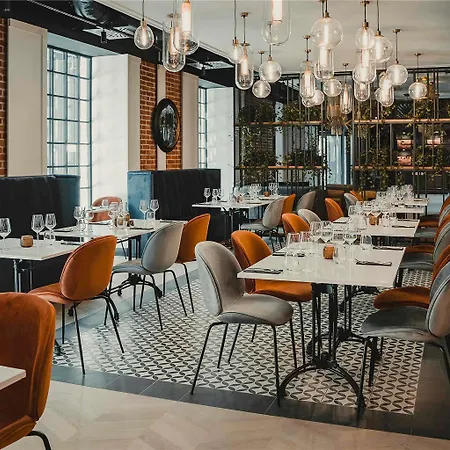 Mercure Fabryczna Hotel 4*