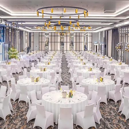 Hotel Mercure Fabryczna 4*