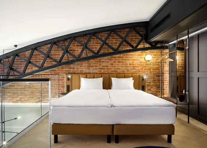 ホテル Mercure Fabryczna 4*