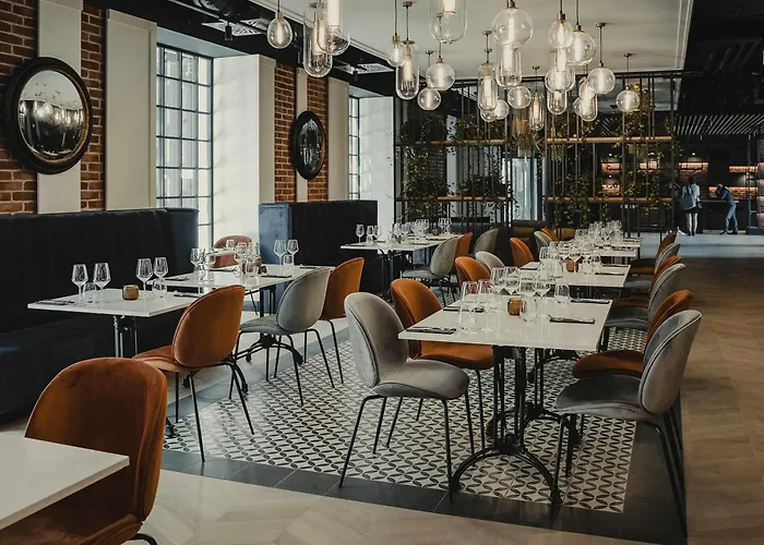 ホテル Mercure Fabryczna 4*