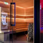 Mercure Fabryczna Hotel 4*