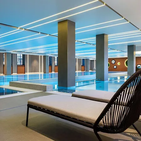 Mercure Fabryczna 호텔