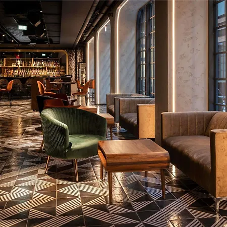 Mercure Fabryczna 4*