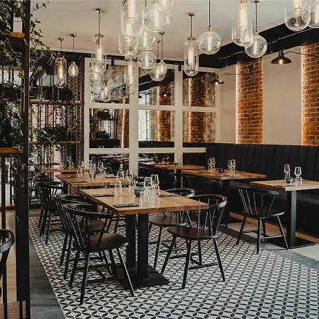 Mercure Fabryczna 酒店