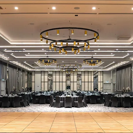 Hotel Mercure Fabryczna 4*